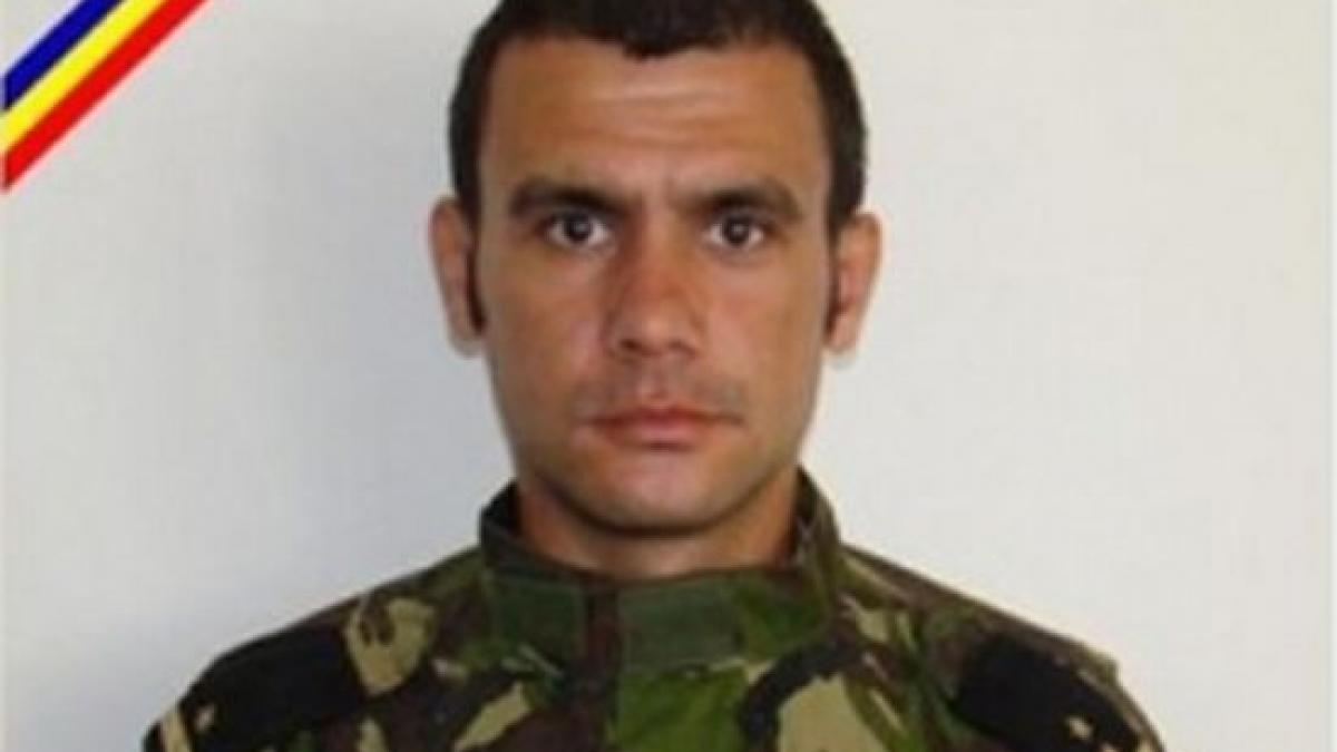 militarul vasile claudiu popa mort in afganistan cetatean de onoare la alba iulia
