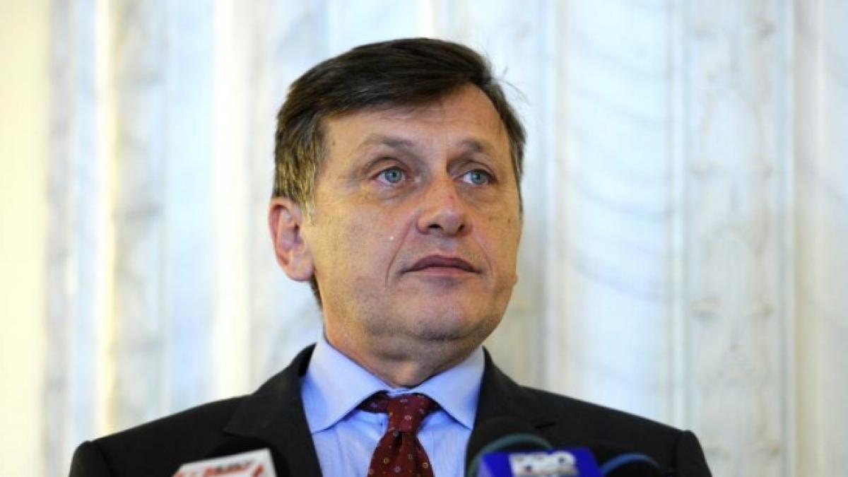 antonescu este ridicol ca un sef de stat sa duca grija unui partid
