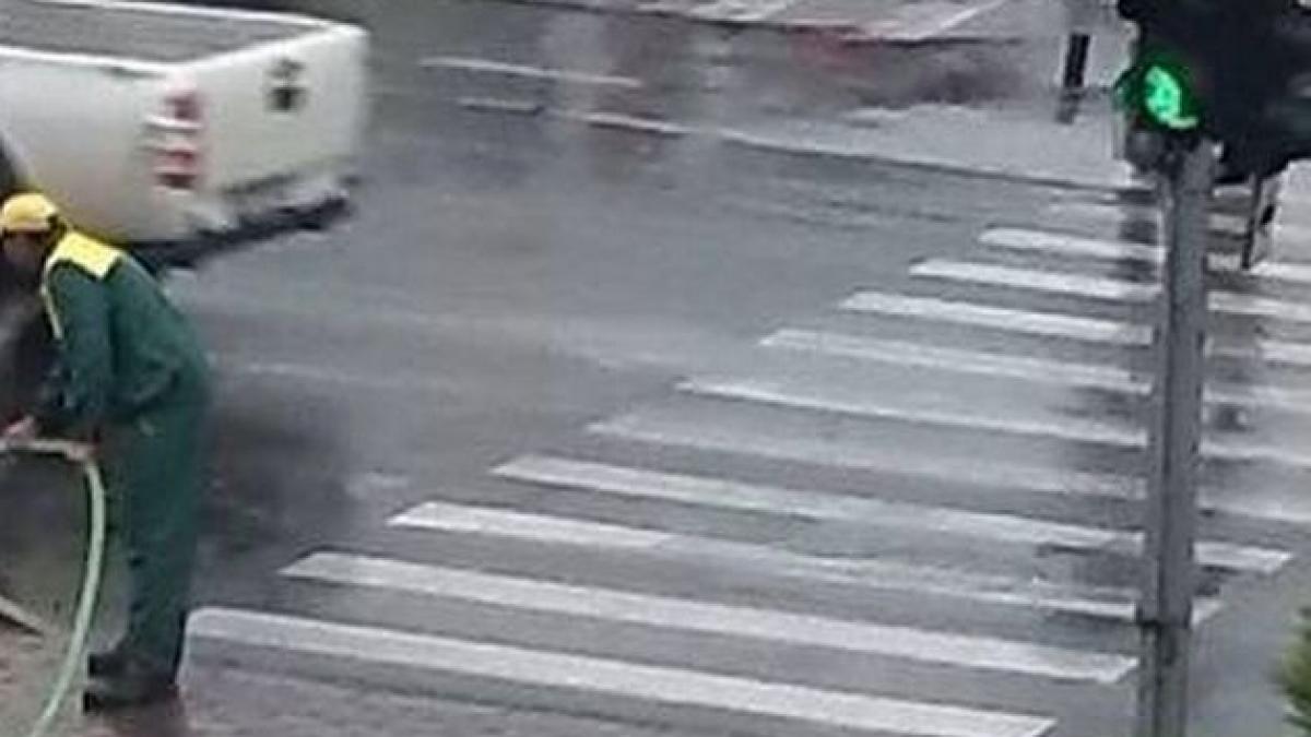 fotografia facuta ieri in romania de care au ras toata lumea e incredibil ce face omul asta pe