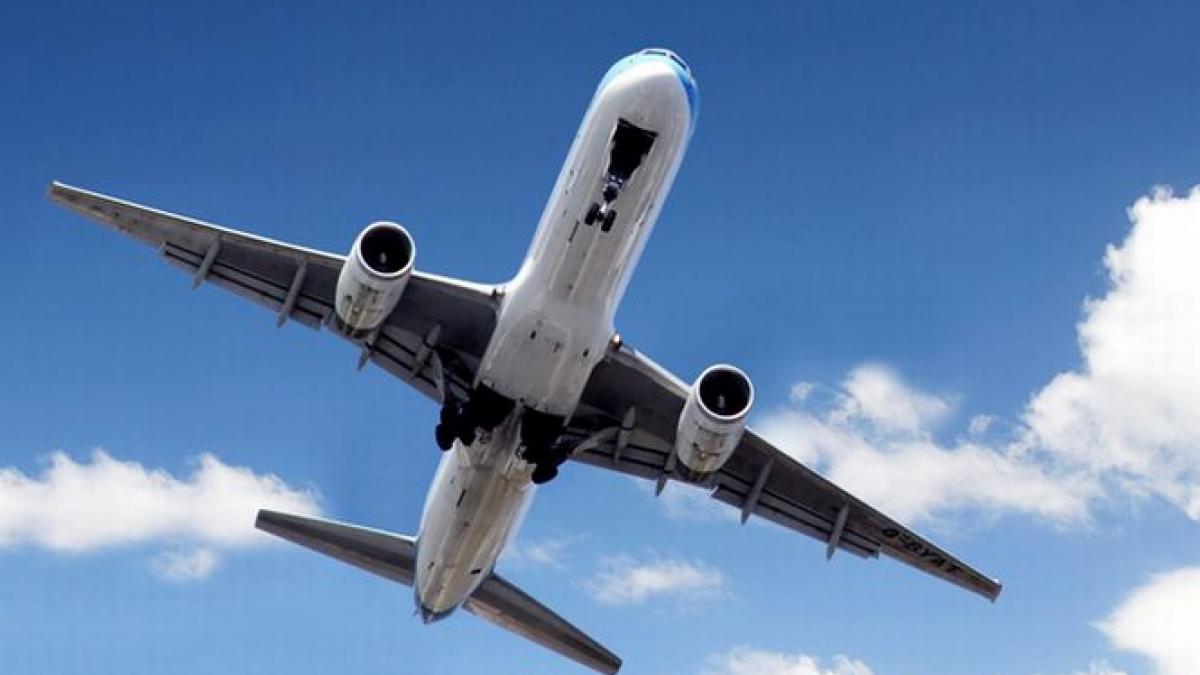 grav accident aviatic opt oameni si au pierdut viata