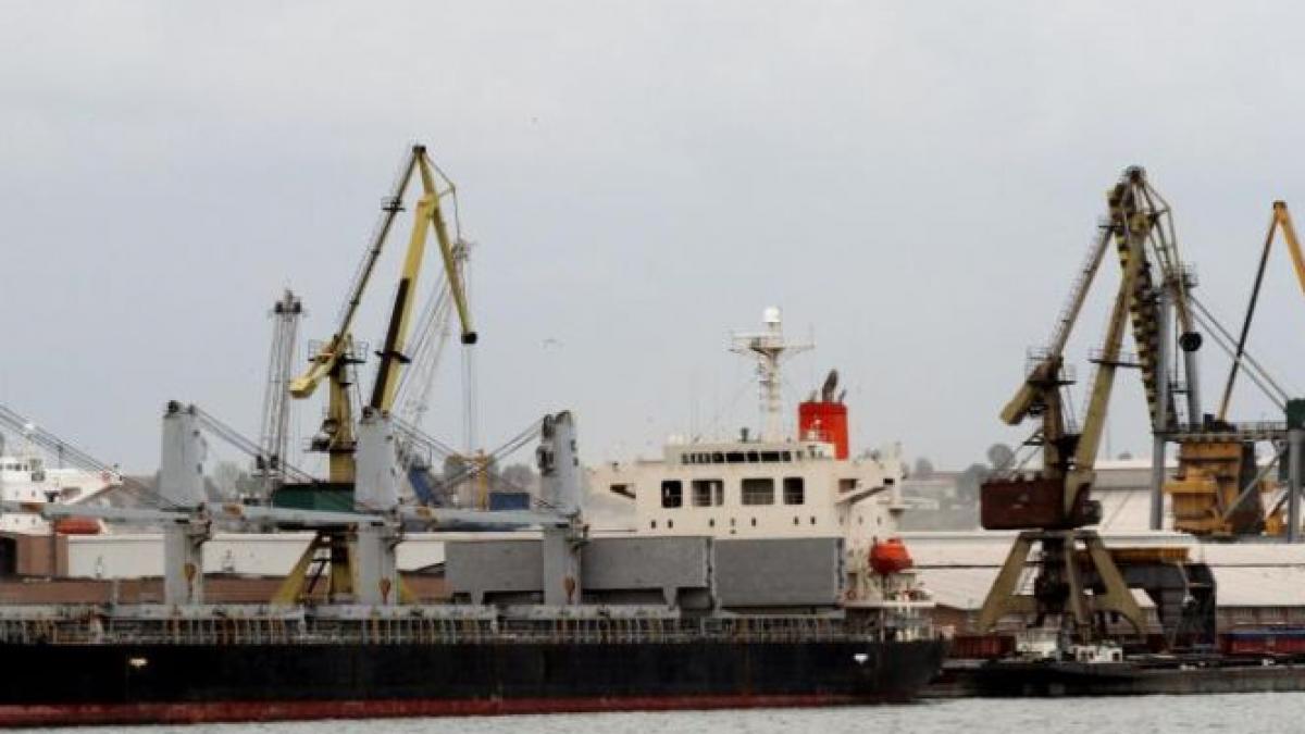 greva la bordul unei nave din portul constanta marinarii turci nu si au mai primit salariile de