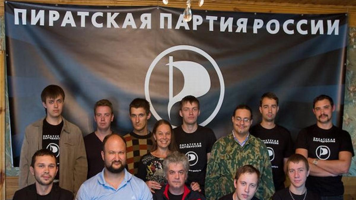 piratii rusi se ofera sa ajute nasa pe timpul crizei guvernamentale din sua