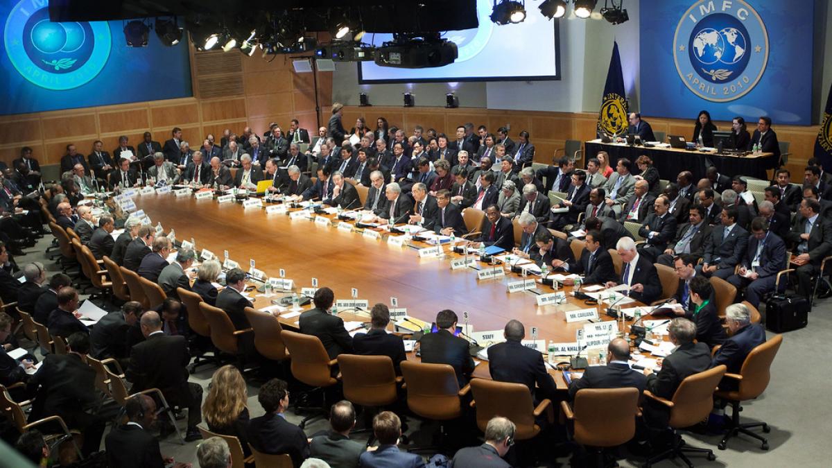 cum a fost grecia salvata cu forta documente secrete din 2010 arata scepticismul fmi in legatura cu