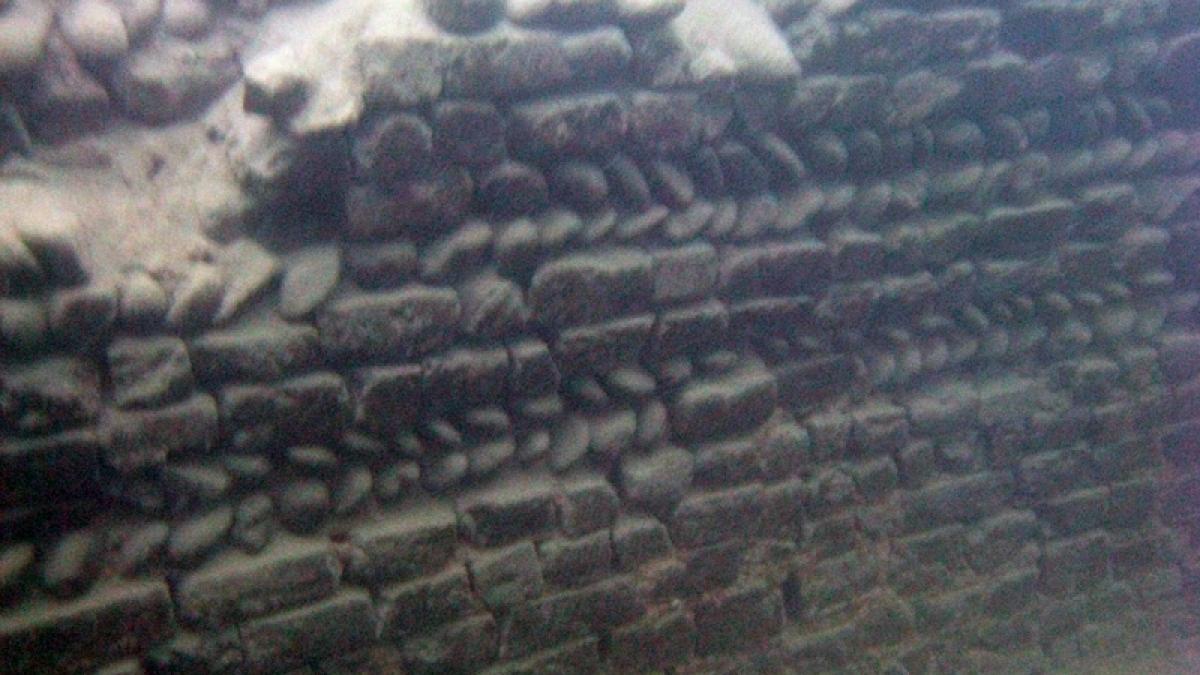 comoara uriasa ingropata de comunistii chinezi are o valoare inestimabila o vom readuce la suprafata