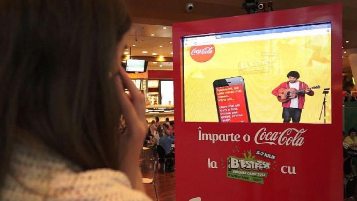 coca cola romania castiga silver drum pentru campania imparte o coca cola cu adi despot la b