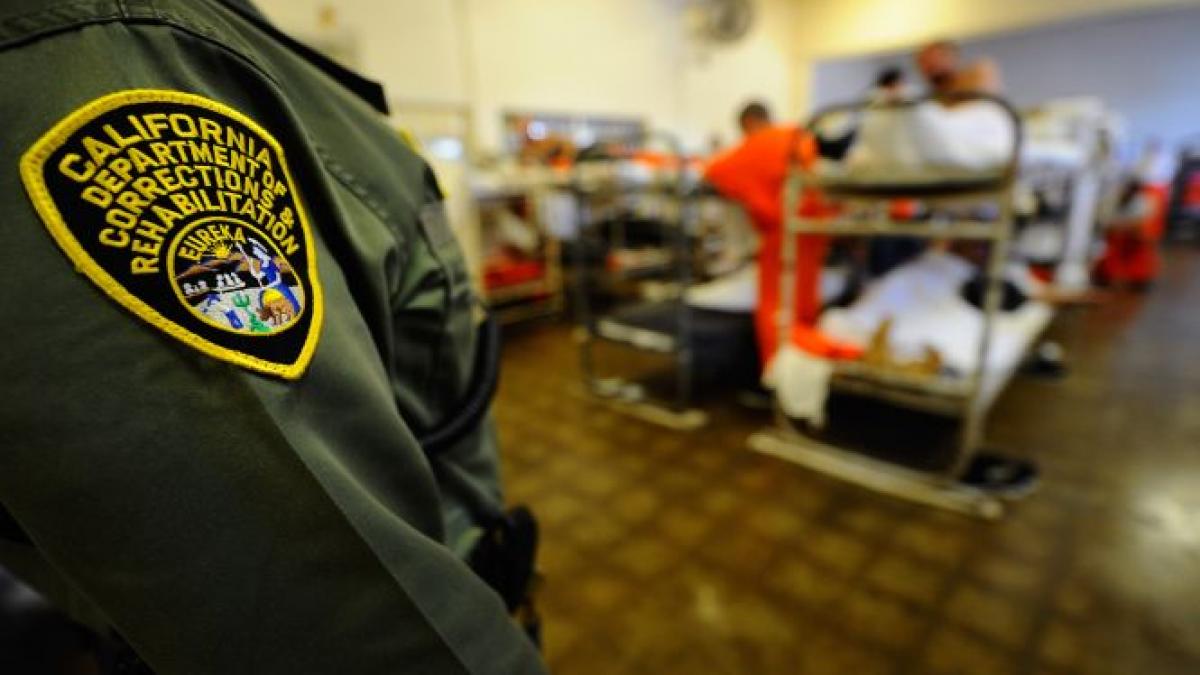 paradox american gardienii din penitenciare nu sunt platiti dar detinutii pe care i pazesc da