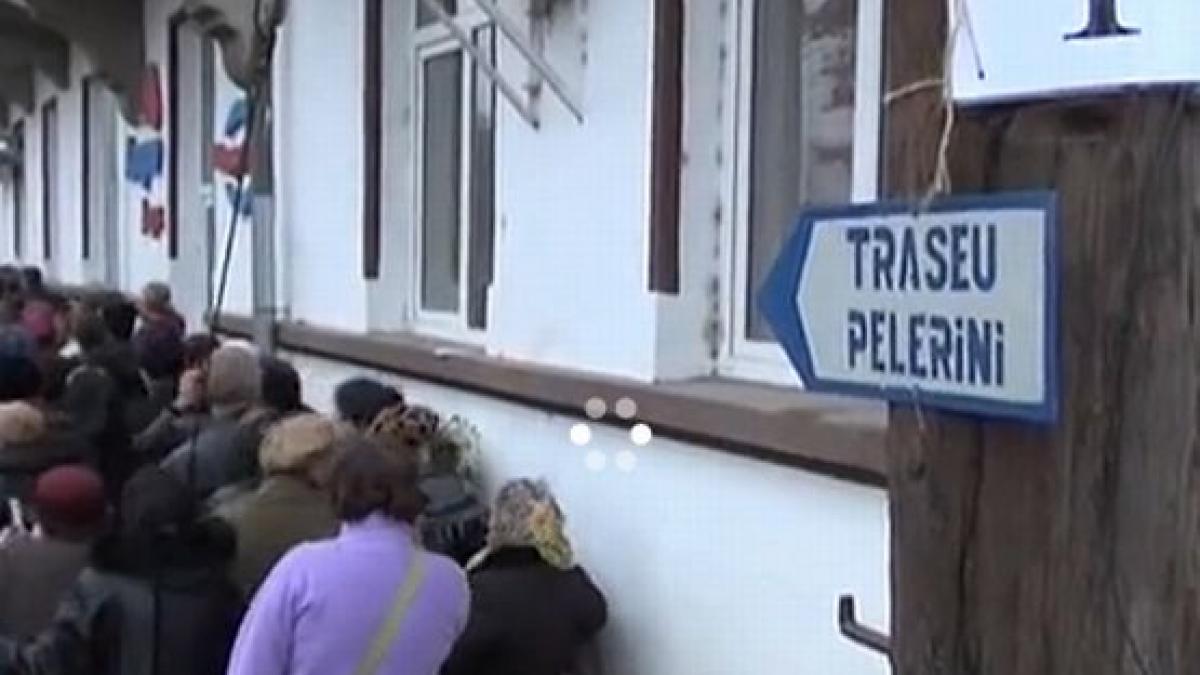 iesenii fac afaceri pe seama pelerinilor si au pus la bataie toaletele insa contra cost