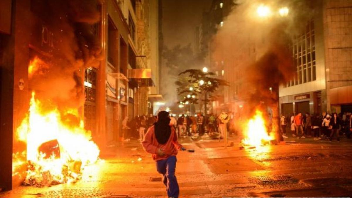 o grupare criminala din brazilia cere ca sefii sai aflati in inchisorile din sao paolo sa nu fie