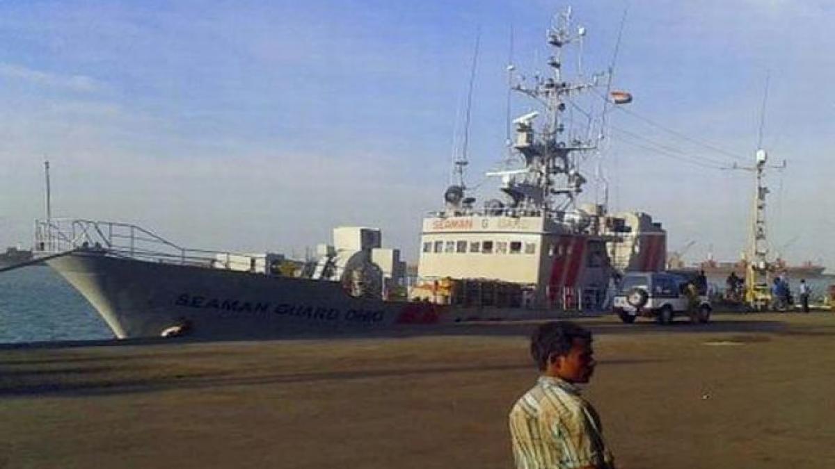 o nava americana este retinuta la mal de autoritatile indiene