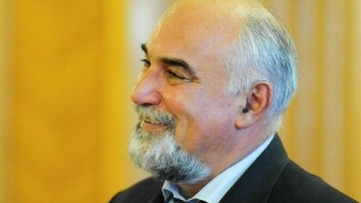 vosganian pe blog andrei gerea iti tinem pumnii