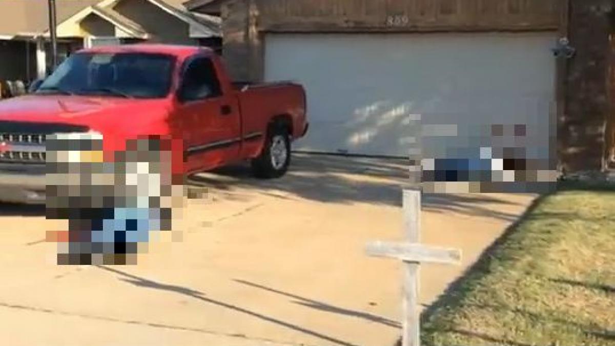 infricosator vecinii acestui barbat au sunat la politie din cauza decoratiunilor sale de halloween