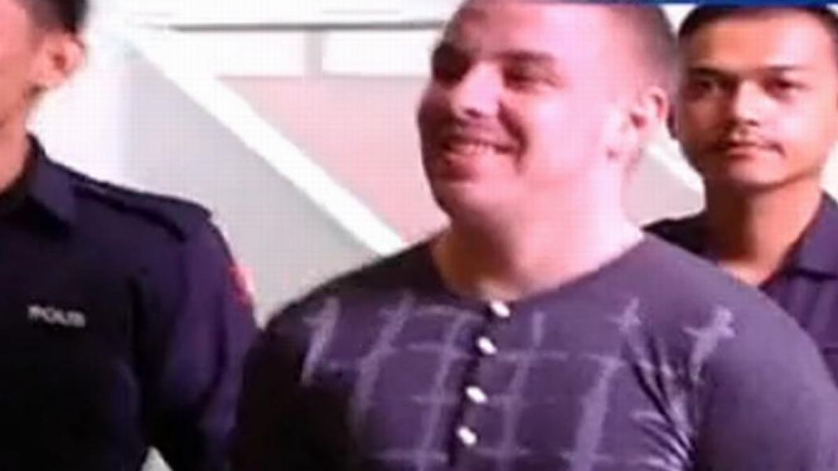 The first images with the 21 year old Romanian sentenced to death penalty in Malaysia