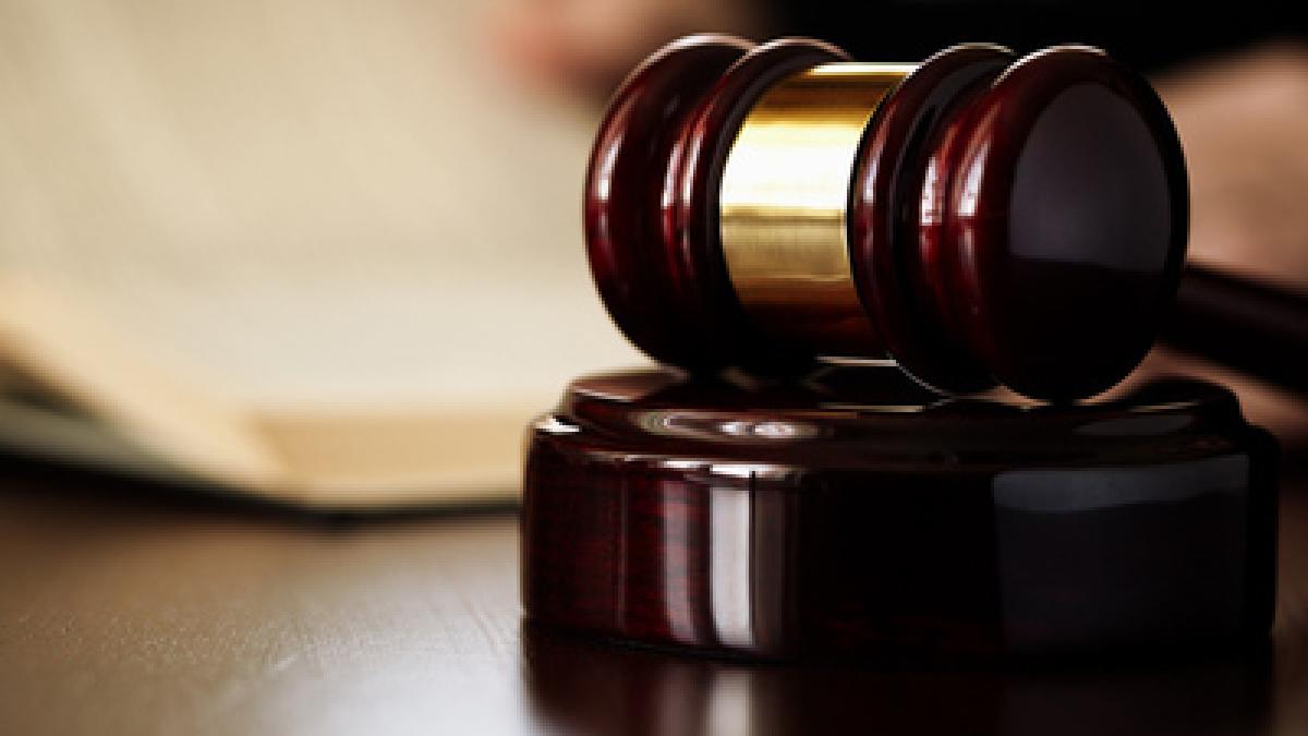 un tanar din romania a fost condamnat in franta pentru crearea unei scheme de angajare ilegala