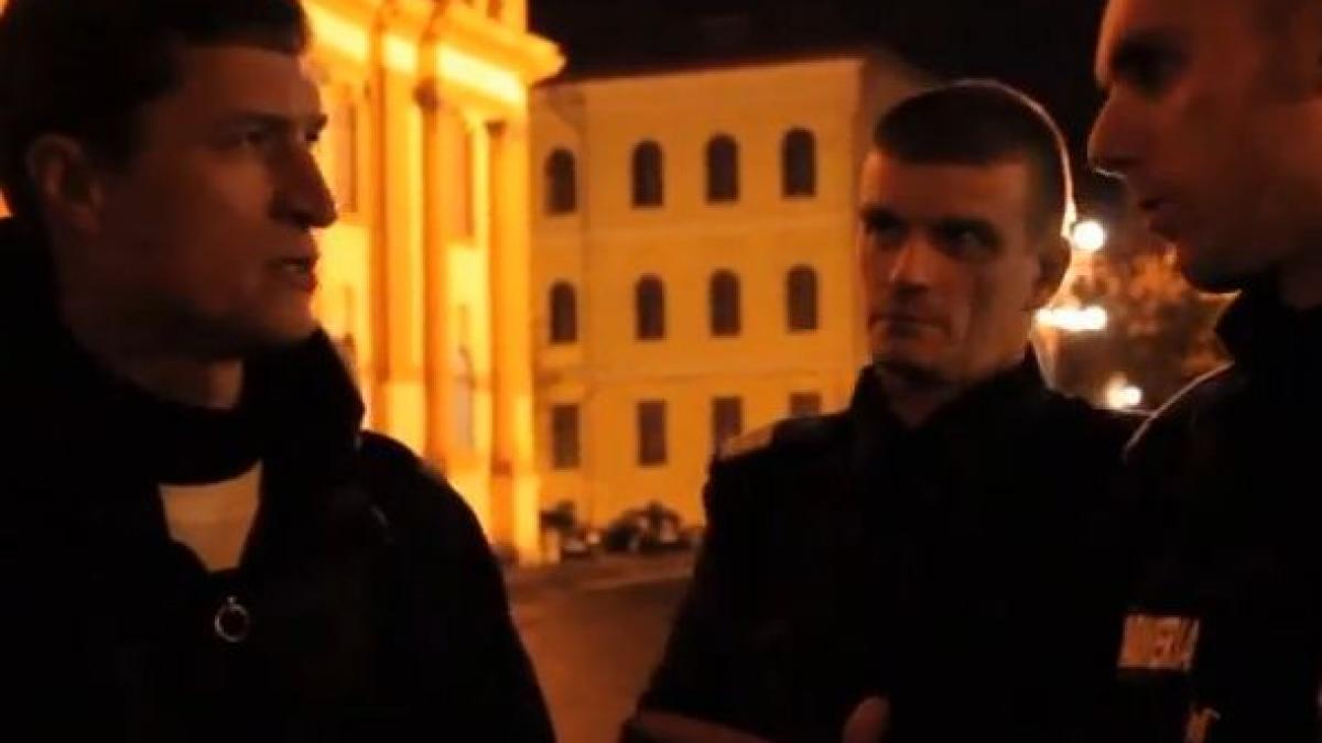 abuz incredibil al jandarmilor din brasov asupra unui grup de tineri daca nu plecati in 2 minute