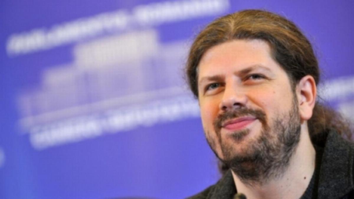 ani remus cernea incompatibil a detinut simultan functiile de administrator de firma si deputat