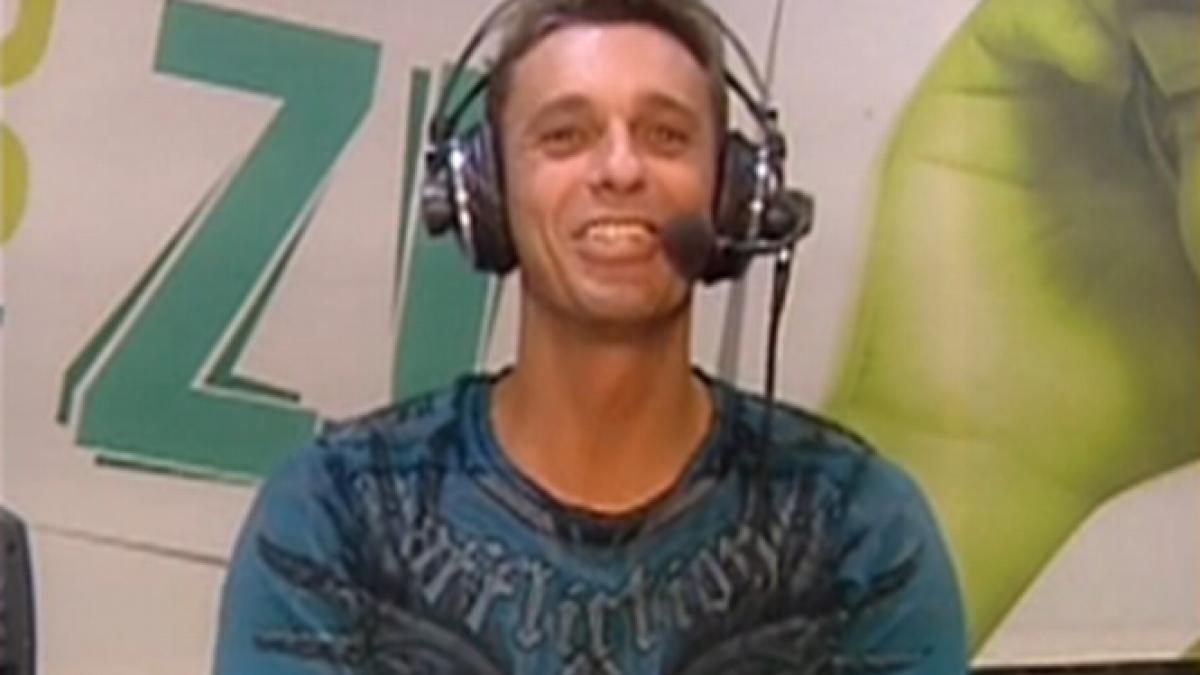 cum da din aripi mircea badea