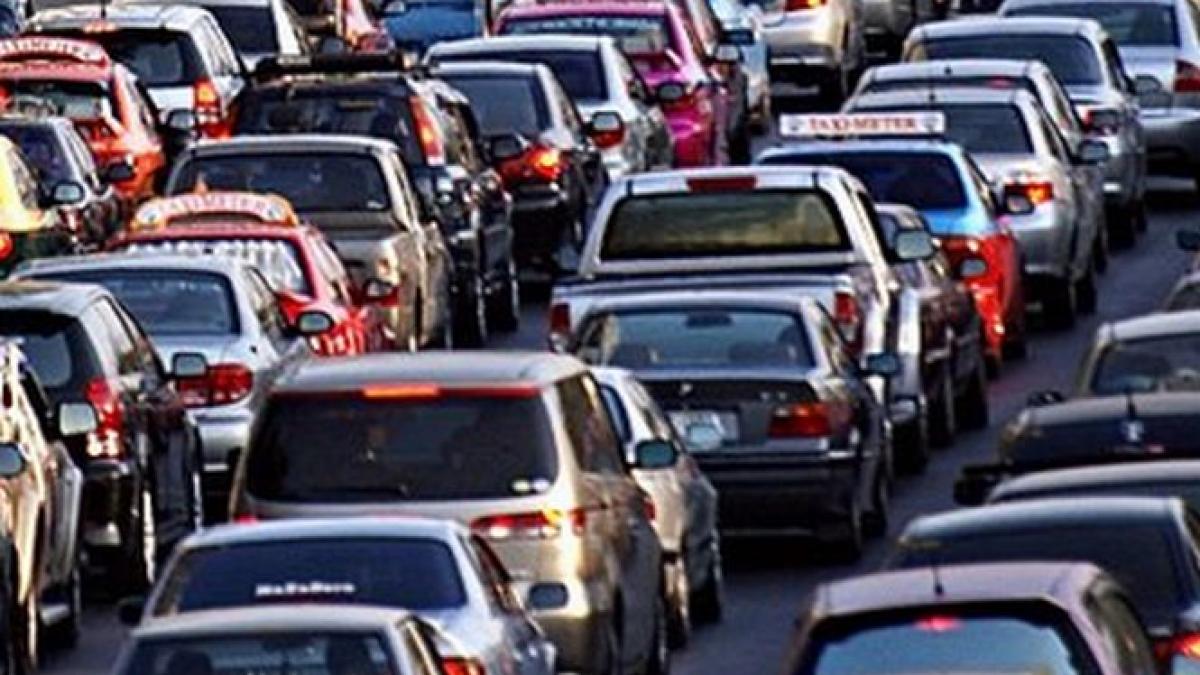 ploaia a provocat haos in capitala traficul se desfasoara ingreunat