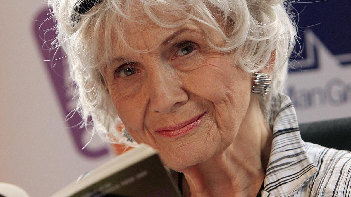 alice munro prea fragila pentru a merge la stockholm sa isi ridice nobelul sunt o femeie batrana