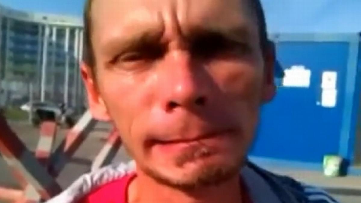 gestul lui a socat o tara intreaga pentru ca nu si a primit salariul de doua luni si a cusut buzele