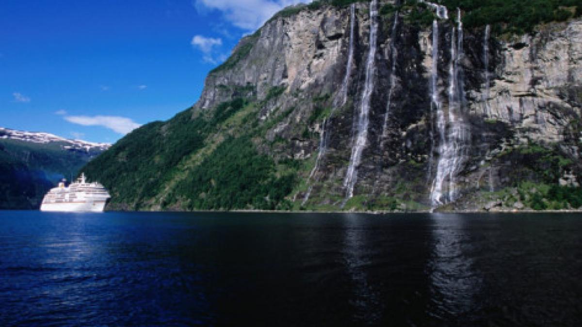 pe drumul trolilor spre fiordurile norvegiei