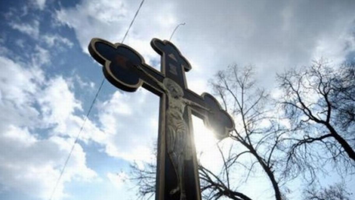 scoala unei localitati din arad desfiintata ca sa se construiasca o biserica este decizia primarului