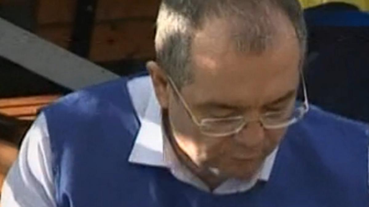 cum a transformat emil boc o simpla perie in arma alba