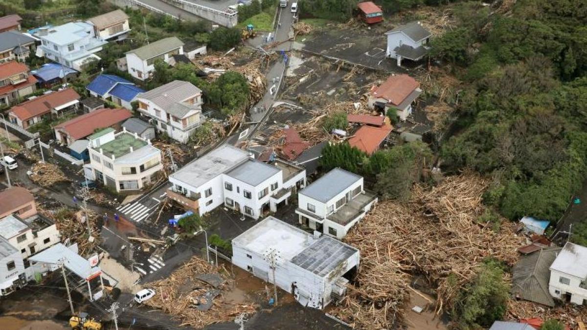 zeci de evacuari pe insula oshima in asteptarea unui nou taifun