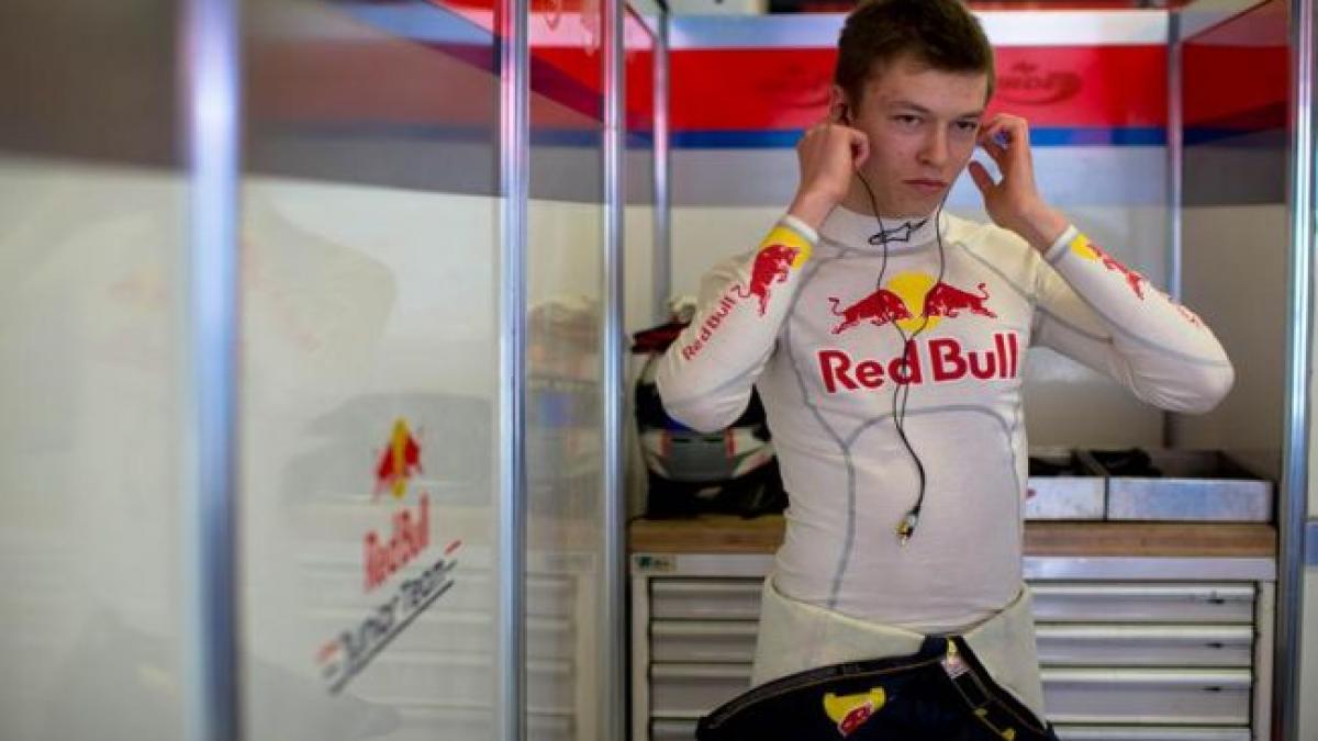 pilot de doar 19 ani pentru scuderia toro rosso