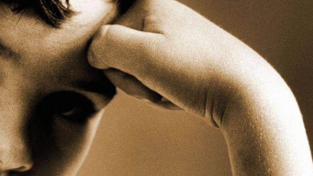 intamplari horror la o gradinita din cernavoda ingrijitoarea ii baga pe copii in beci pentru a i