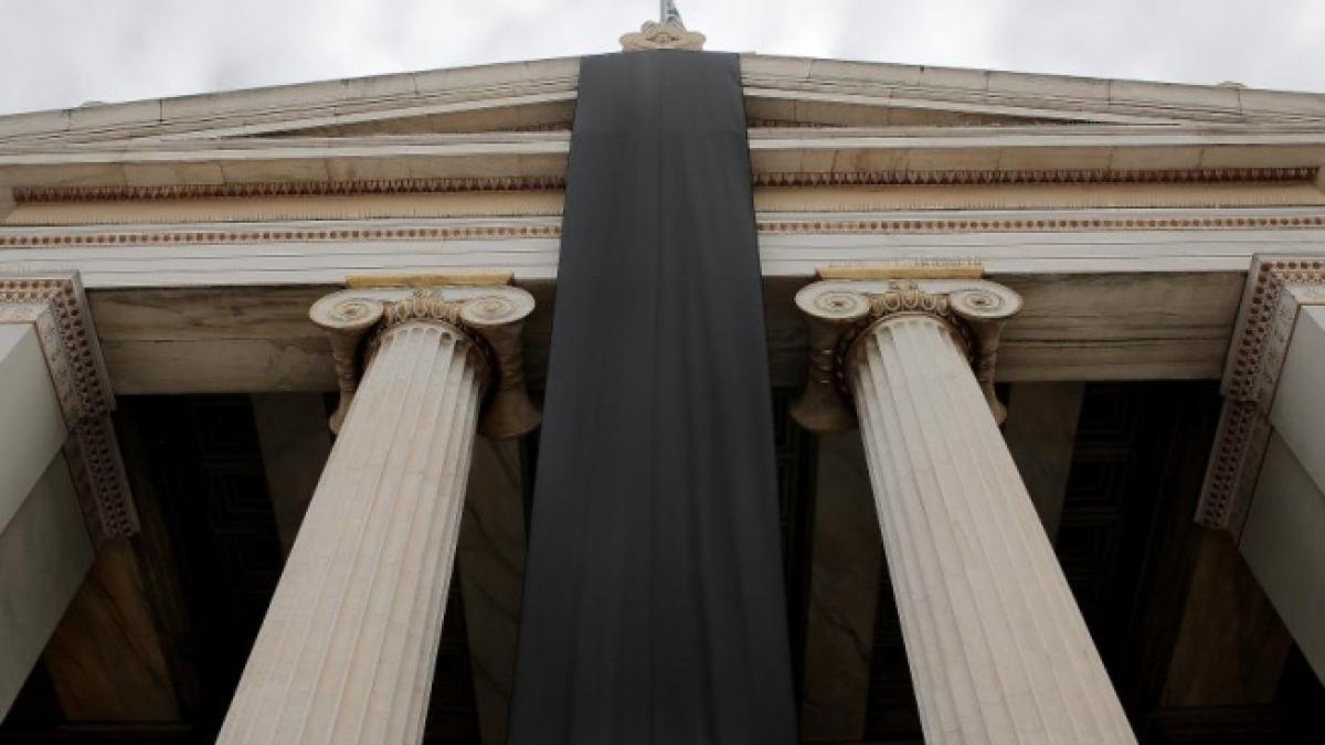 grecia abordata de fonduri straine cu oferte umilitoare pentru credite neperformante