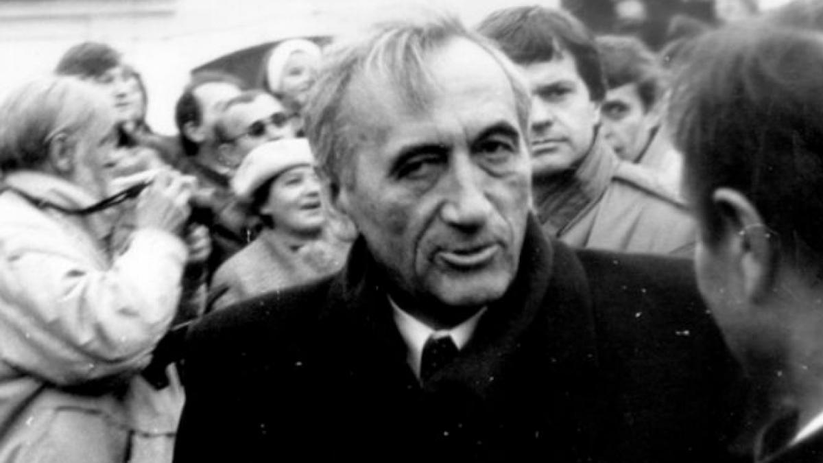 "A fost unul dintre părinţii libertăţii poloneze." A murit primul premier necomunist din Europa de Est