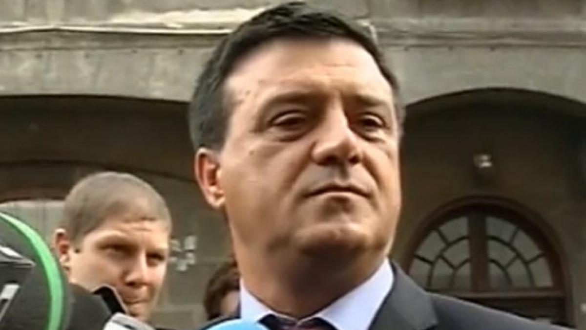 senatorul niculae badalau condamnat in 1988 pentru furt