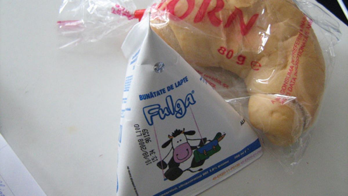 lapte stricat distribuit in scolile din arad doua loturi cu peste 32 000 de cutii au fost retrase