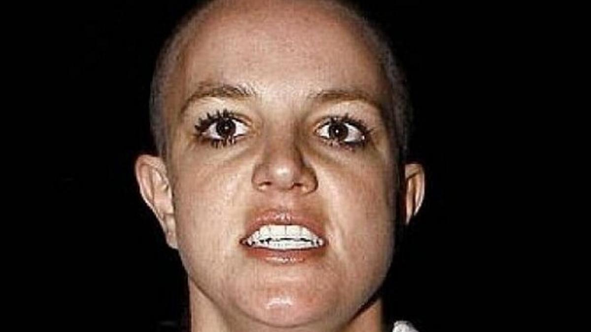 cum pune britney spears pe fuga piratii somalezi