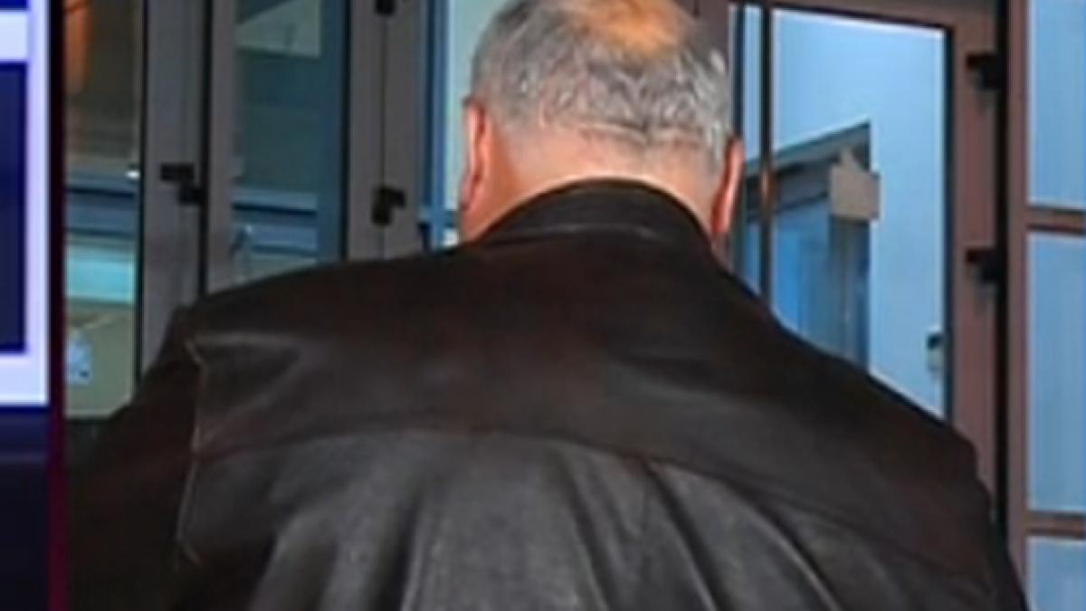 exclusiv pagubit al bancii din pitesti am fost furati iar banca ne a facut mincinosi pe noi