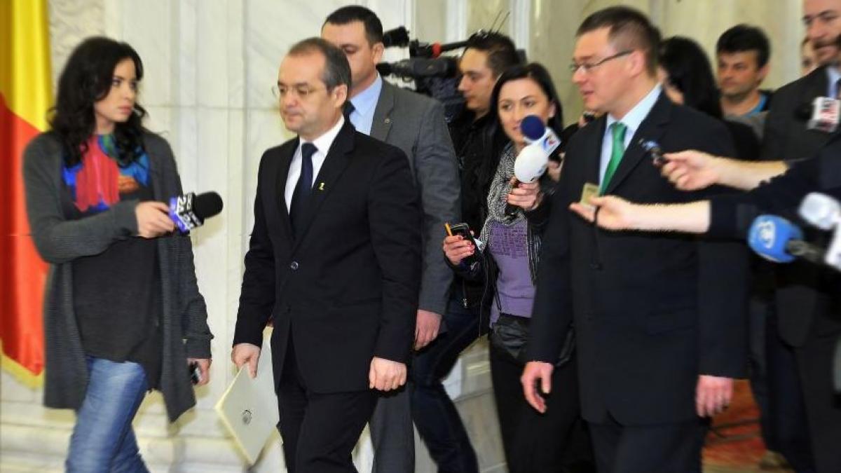 100 de minute un miliard de euro pretul incompetentei guvernarii boc