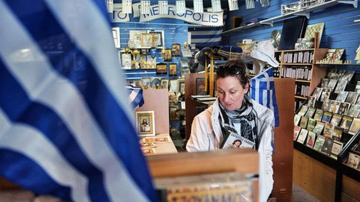 dupa 100 de ani magazinele din grecia sunt deschise si duminica