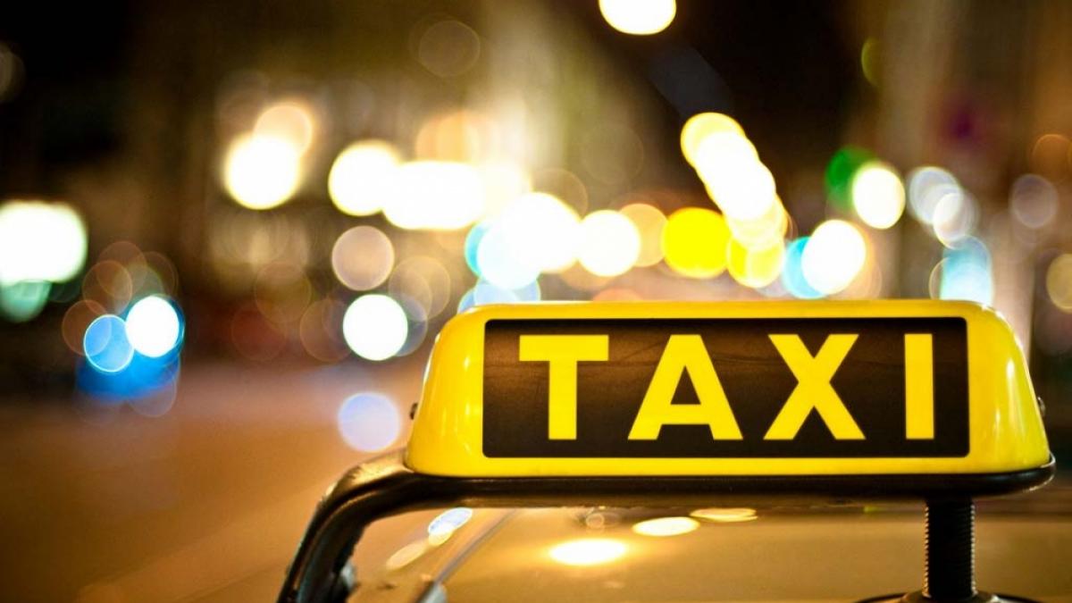 fiul unui primar a fost audiat dupa ce a refuzat sa plateasca o cursa si a vrut sa fuga cu taxiul