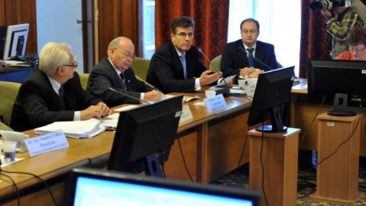 valcov comisia rosia montana intentioneaza sa termine lucrarile miercuri seara