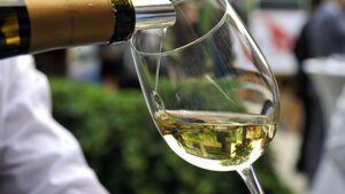 vinul baut cu moderatie este eficient impotriva depresiei