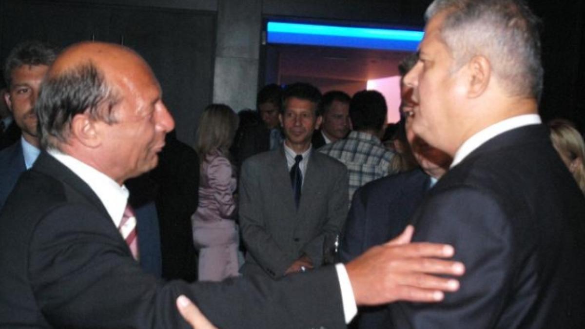 adrian nastase am o scrisoare a lui traian basescu in care spune ca ii este greata de el insusi