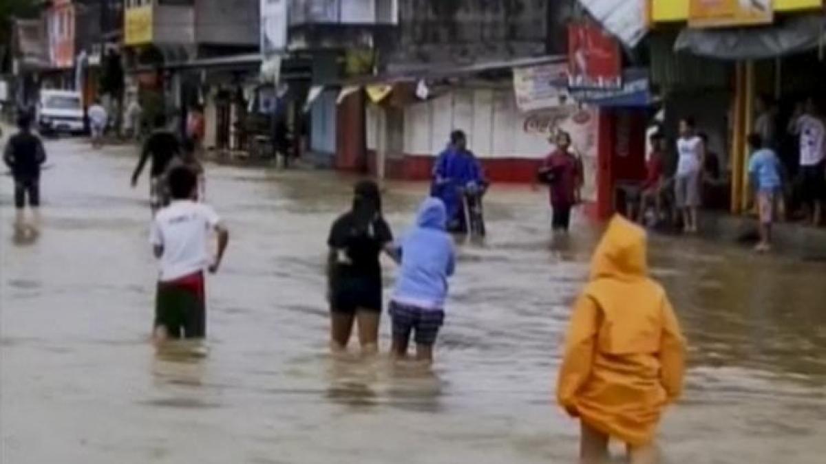 evacuari masive in vietnam in asteptarea supertaifunului haiyan