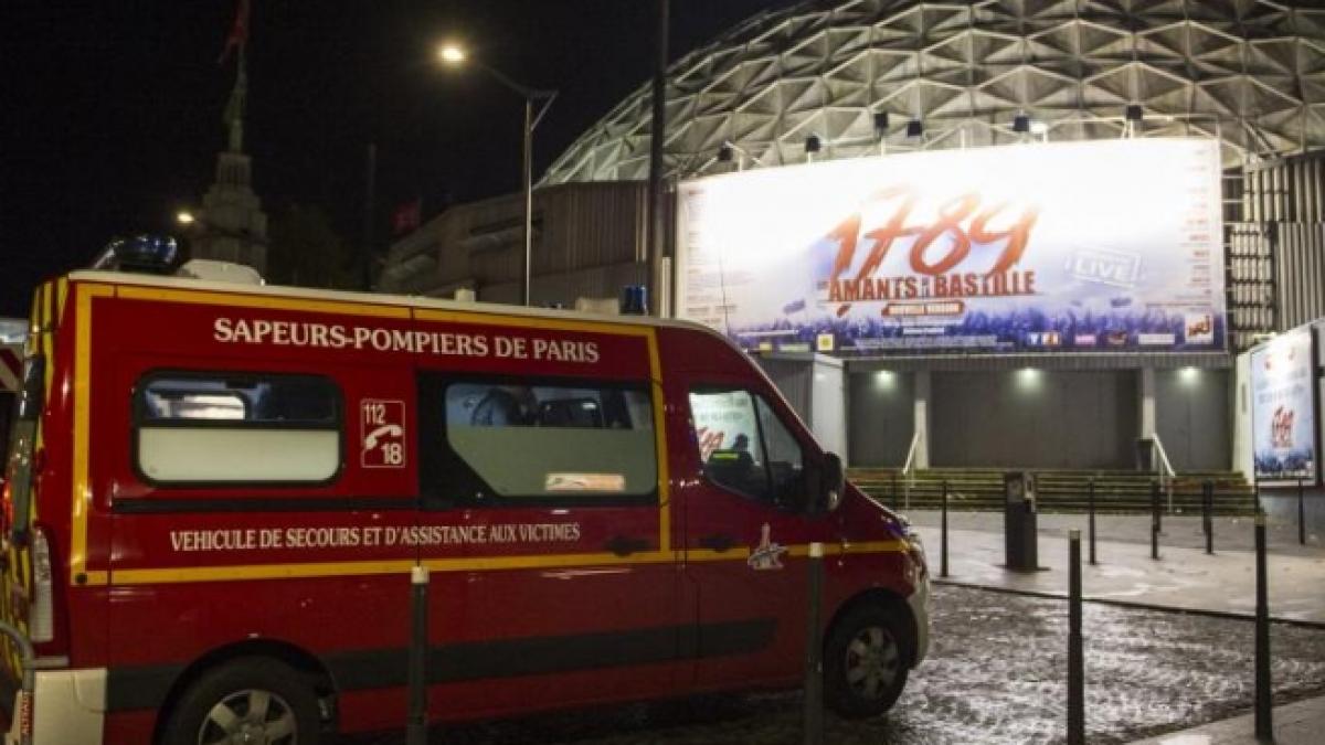explozie la palatul sporturilor din paris 15 persoane au fost ranite