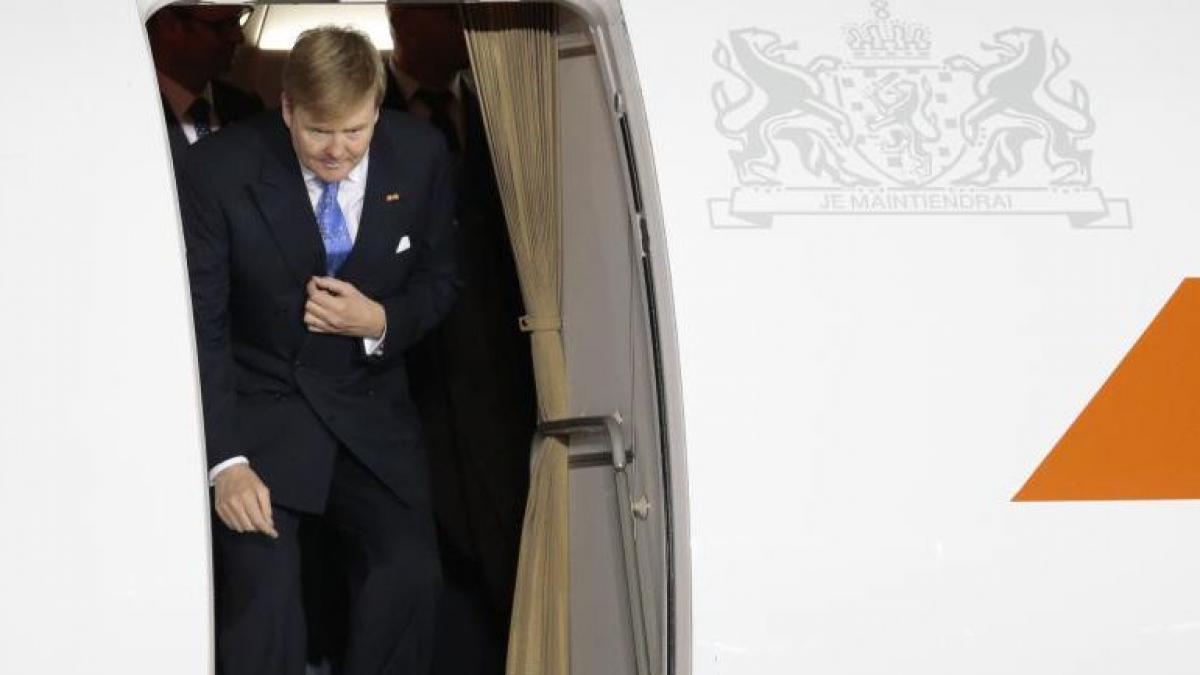 regele olandei atacat cu rosii la moscova vrem sa ii amintim de alexandr dolmatov