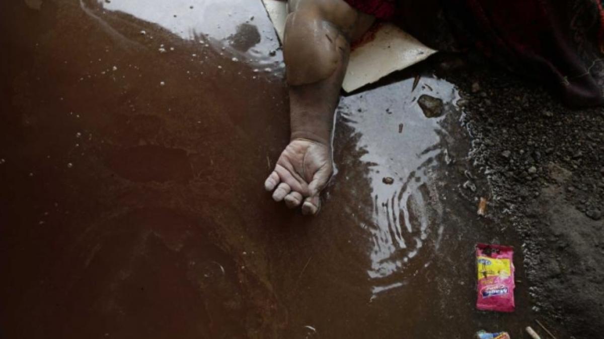 bilant catastrofal autoritatile estimeaza 10 000 de morti in urma taifunului din filipine