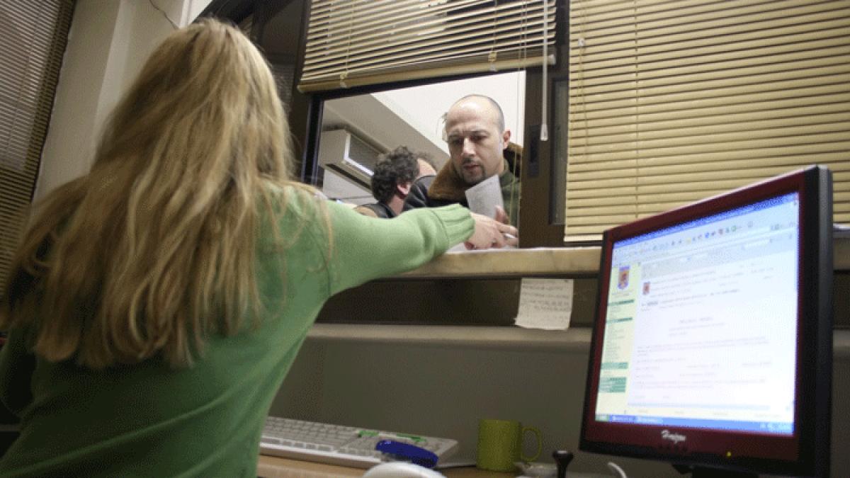 cati bani vor intra la buget in 2014 din cresterea salariului minim