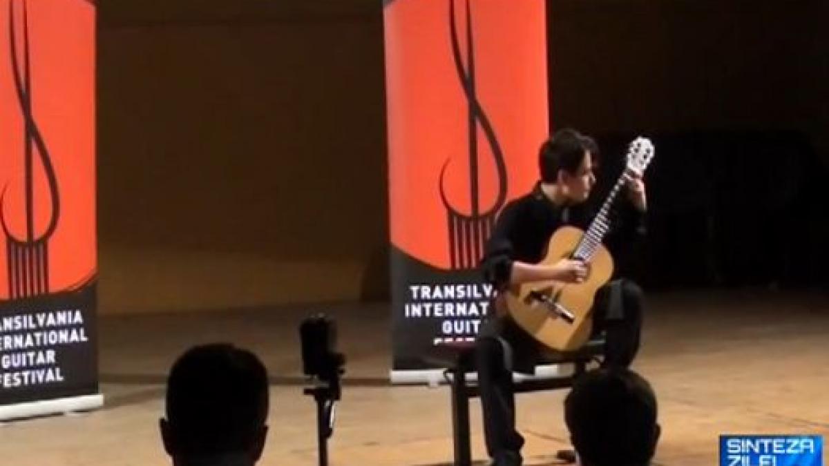 sinteza zilei un copil genial se lupta cu o boala crunta si are nevoie de ajutorul tau