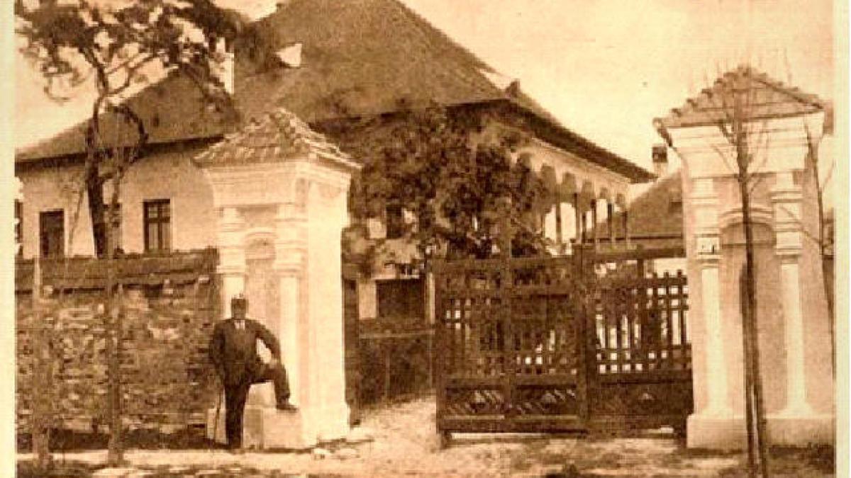 locul in care literele si istoria se impletesc intr un univers al cunoasterii vizitati casa