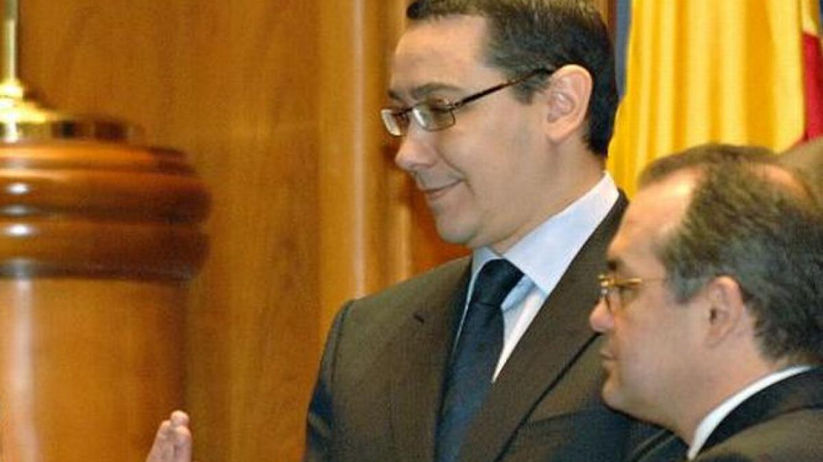 premierul victor ponta si emil boc au mers cu acelasi avion la bruxelles