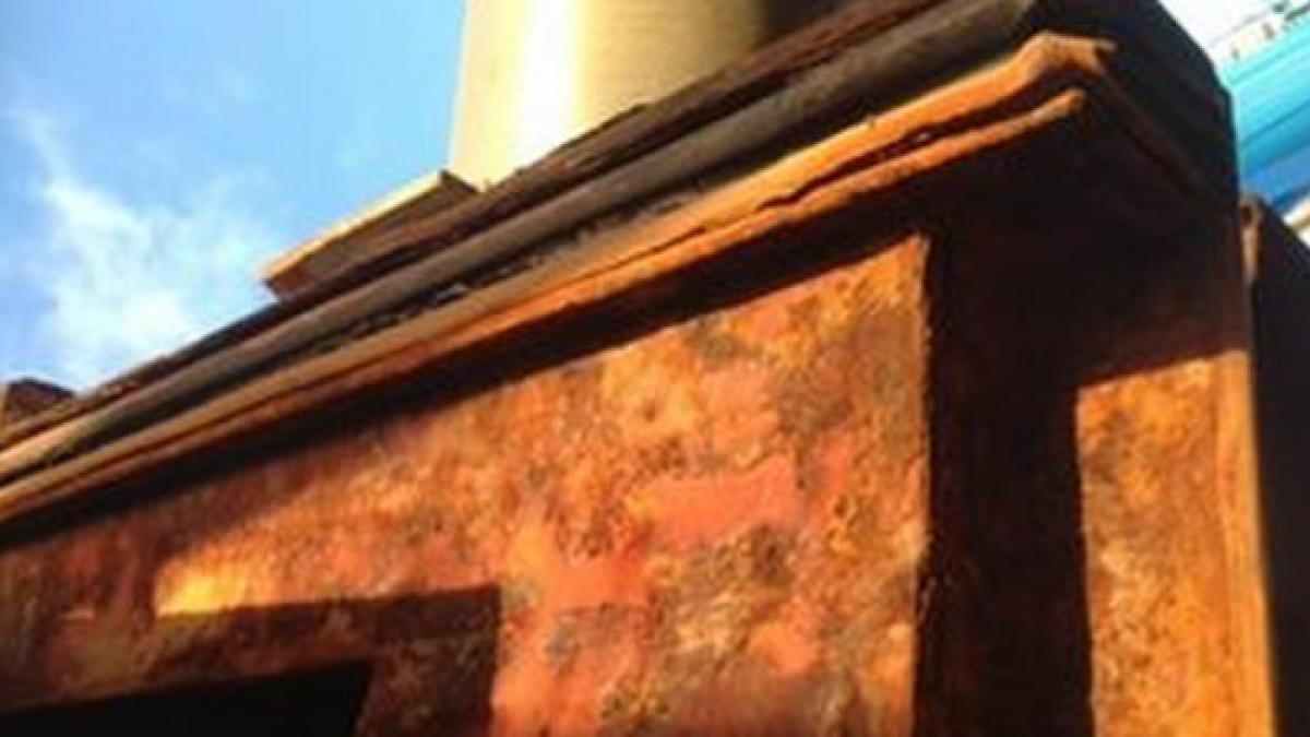 mai multi marinari romani si filipinezi au ramas blocati intr un port din marea britanie